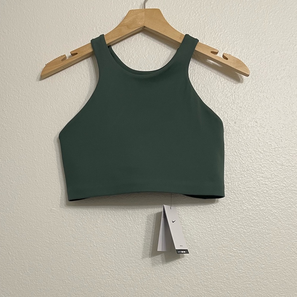 Women’s Nike One Medium-Support Lightly Lined Keyhole Sports Bra, NWT